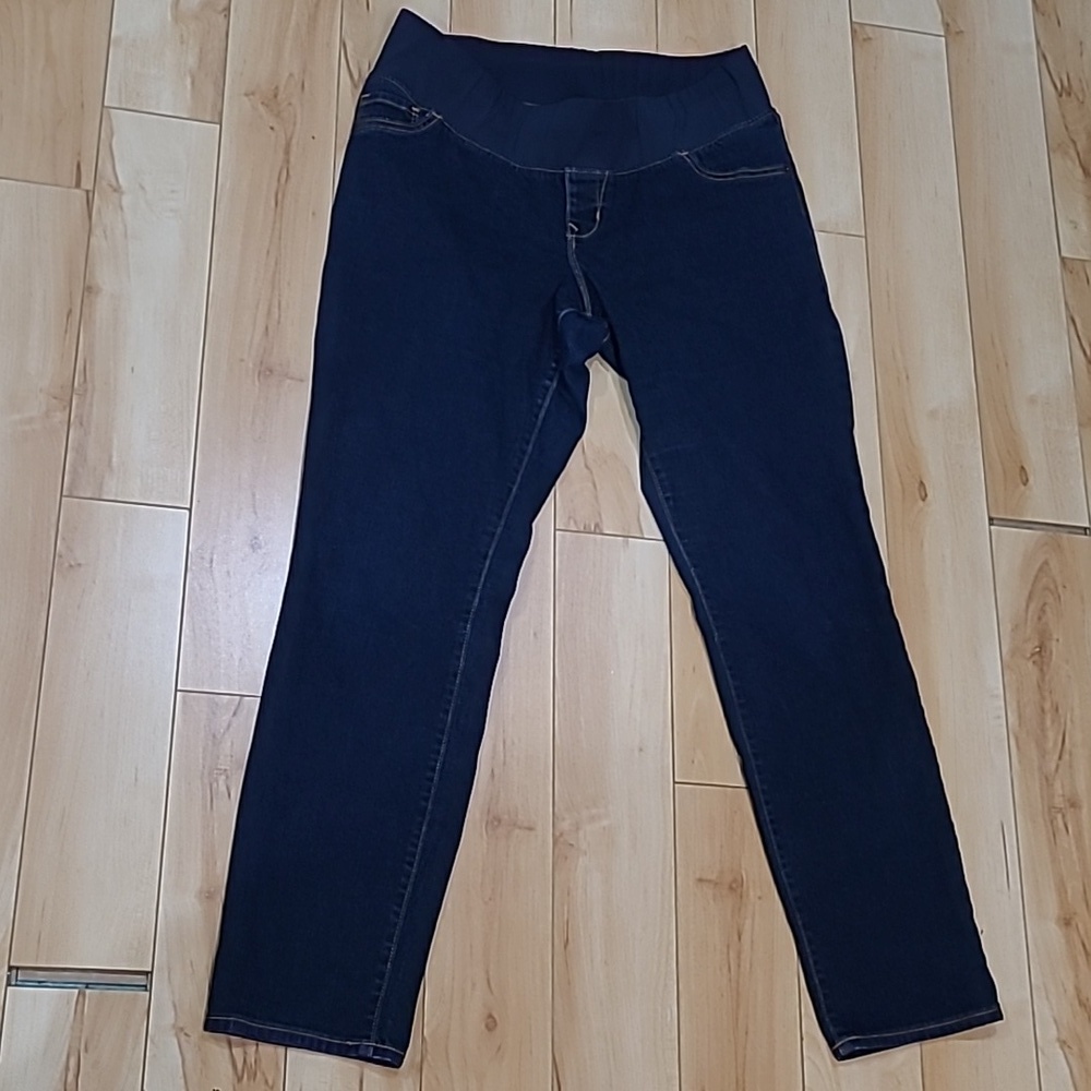 Old Navy women's size 12 maternity jeans